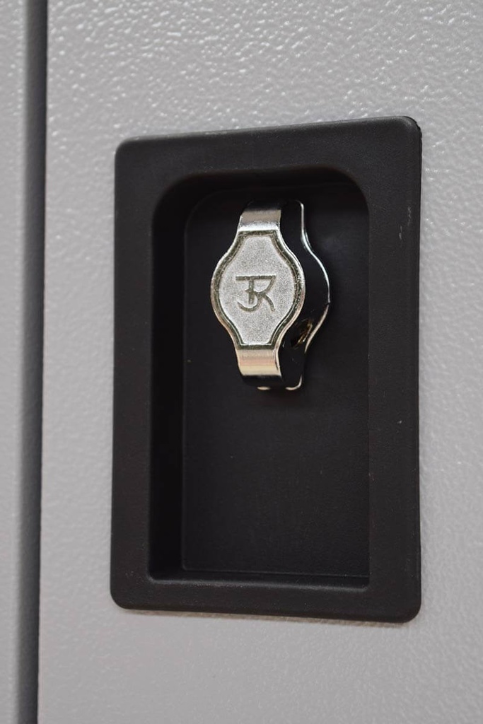 armoire-metallique-anti-punaise-moraillon-cadenas-mateo-mom26